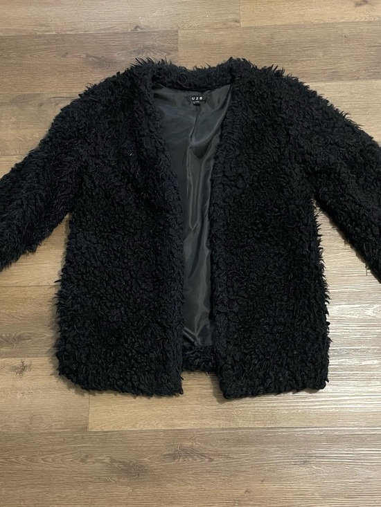 U2B Urban Basics Jackets & Blazers - Women's whimsigoth Black Faux Shearling Teddy Coat